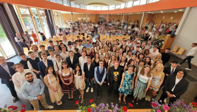 Gruppenbild_blurred