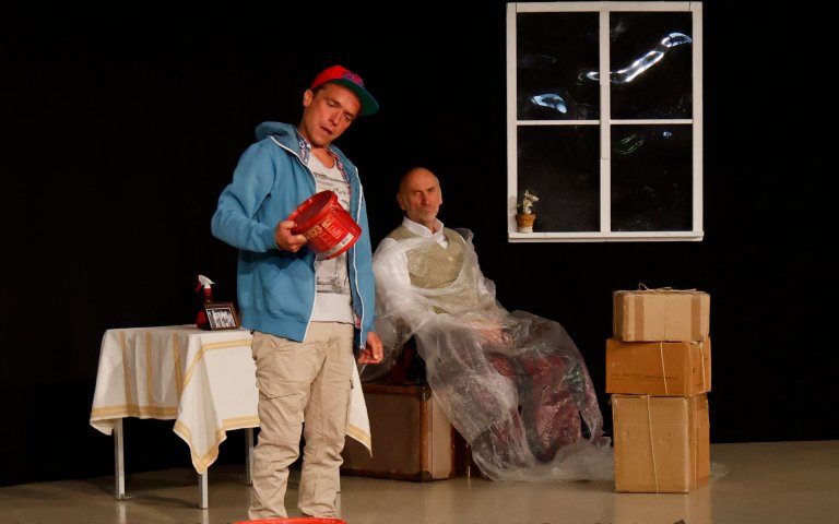 Theater_2026_04